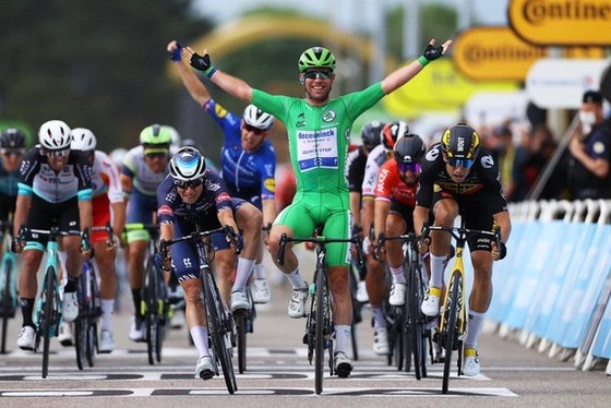 Đường trở lại Tour de France của Mark Cavendish còn rất chông gai 
