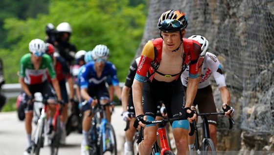 Geraint Thomas đòi lại áo hồng Giro d’Italia