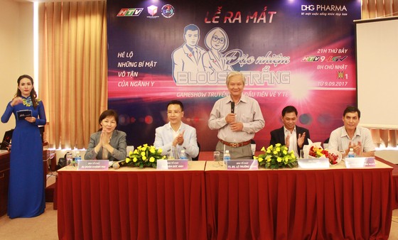 Đặc Nhiệm Blouse Trắng mùa 2: Hé lộ nhiều “bí mật” ngành Y ảnh 1