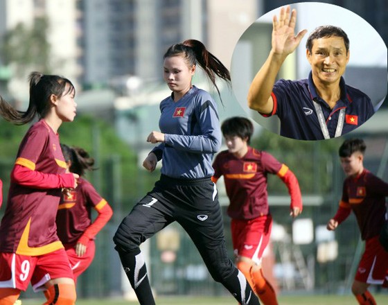 Đội U19 nữ Việt Nam chuẩn bị cho giải châu Á. (Ảnh: VFF)