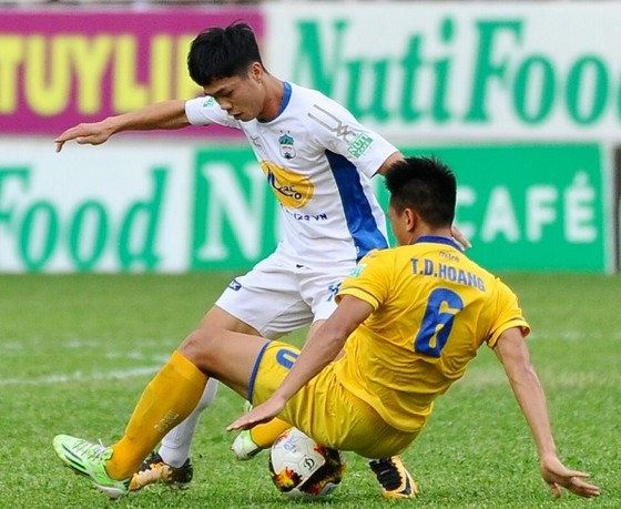 HAGL đánh bại SLNA 1-0: Dấu ấn Lương Xuân Trường ảnh 1