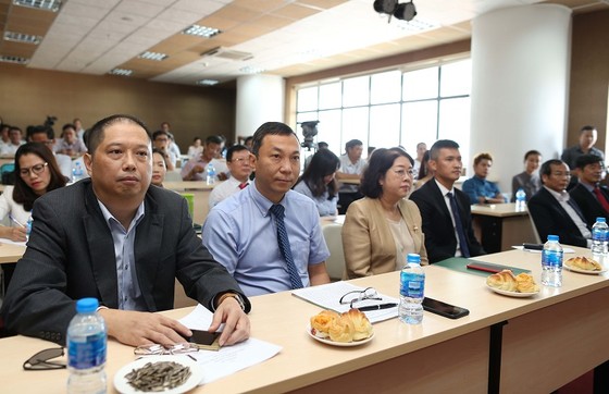 Công Vinh trở lại ghế Chủ tịch ảnh 1