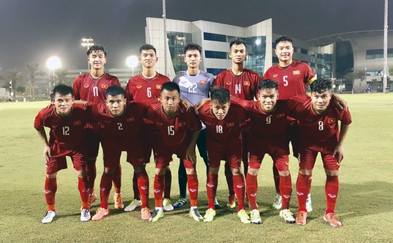 HLV Hoàng Anh Tuấn hy vọng U19 Việt Nam sẽ tái lập kỳ tích như 2 năm trước. Ảnh: ĐOÀN NHẬT