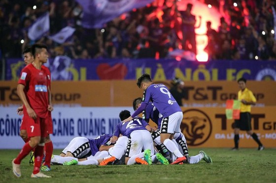Vòng 6 V-League 2019: Chạy đua thể lực ảnh 1