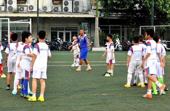Lớp bóng đá “Ươm mầm tương lai” – Hoài niệm một thời về Cảng Sài Gòn ảnh 4