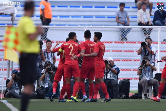 Đương kim vô địch SEA Games thất thủ ở trận ra quân ảnh 2
