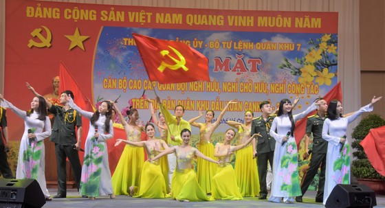 Gặp mặt cựu cán bộ cao cấp Quân đội nghỉ hưu trên địa bàn Quân khu 7 ảnh 4