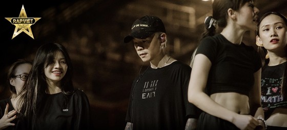 Live Concert Rap Việt hé lộ loạt hình ảnh tổng duyệt ''gây choáng'' ảnh 5