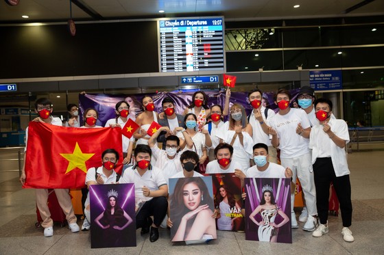 Hoa hậu Khánh Vân chính thức lên đường sang Mỹ chinh phục Miss Universe ảnh 5 Hoa hậu Khánh Vân chính thức lên đường sang Mỹ chinh phục Miss Universe ảnh 5