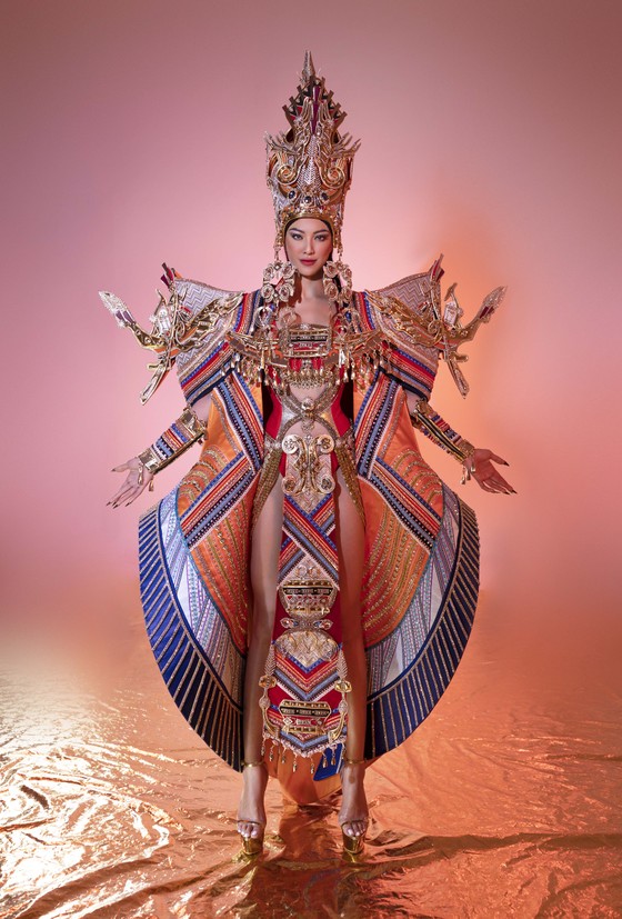 “Hùng ca biển cả” là trang phục dân tộc Kim Duyên mang đến Miss Supranational 2022 ảnh 1 “Hùng ca biển cả” là trang phục dân tộc Kim Duyên mang đến Miss Supranational 2022 ảnh 1