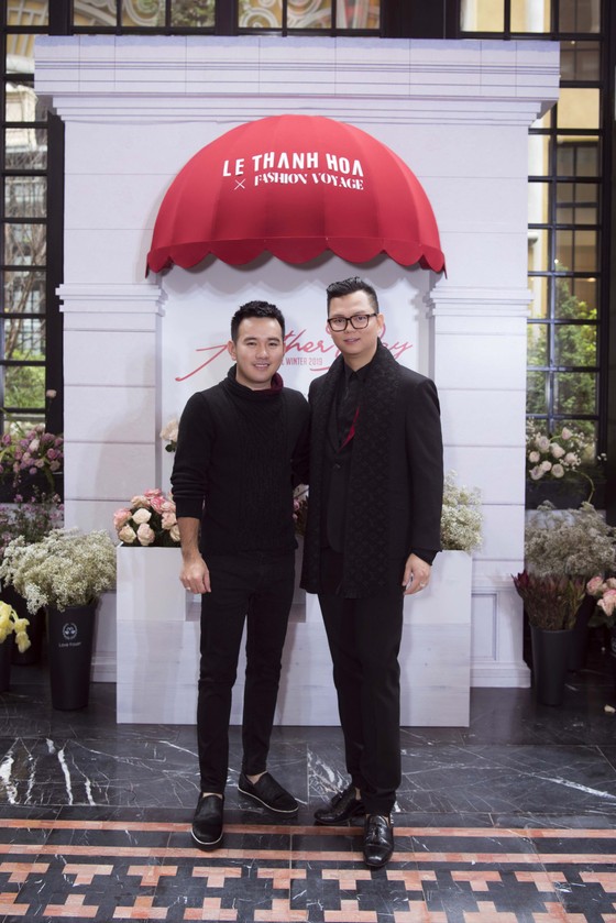 Lê Thanh Hòa làm show Thu Đông 2022 ở Hà Nội ảnh 3
