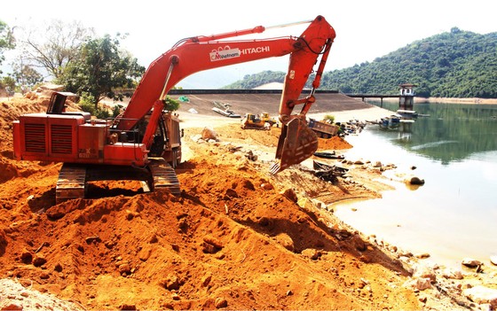 Vừa xong chống hạn đã lo chống lũ ảnh 1 Vừa xong chống hạn đã lo chống lũ ảnh 1