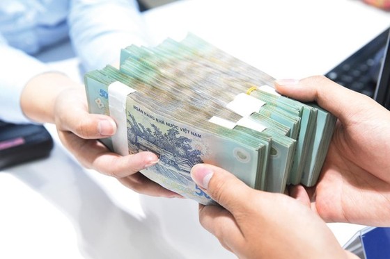Dư địa tín dụng cuối năm còn khoảng 6,2%, tương đương khoảng 735.000 tỷ đồng.