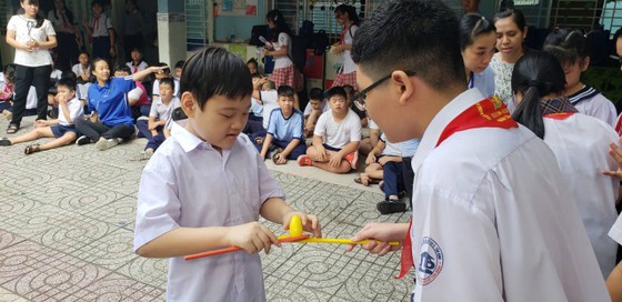Nuôi dưỡng yêu thương thông qua đề Văn "Văn hay chữ tốt" ảnh 4