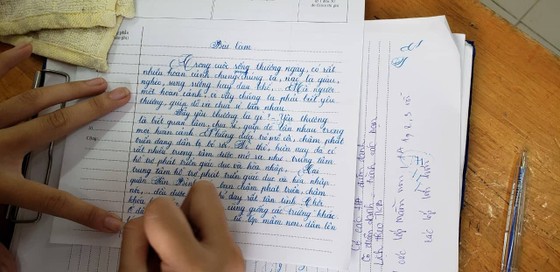Nuôi dưỡng yêu thương thông qua đề Văn "Văn hay chữ tốt" ảnh 7
