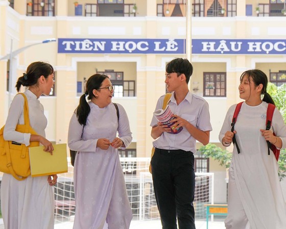 Học sinh Trường THPT Thạnh An, Cần Giờ năm học 2018-2019. Ảnh: HOÀNG HÙNG