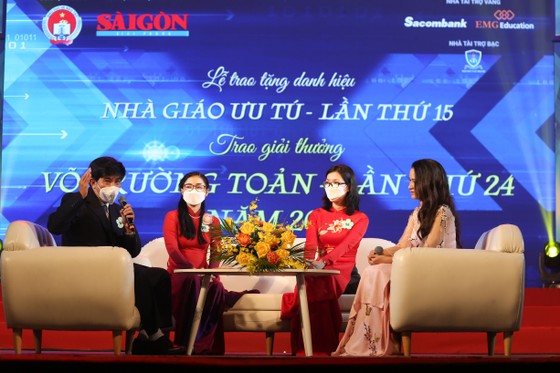 Vinh danh các Nhà giáo ưu tú và trao giải thưởng Võ Trường Toản lần thứ 24 năm 2021 ảnh 4 Vinh danh các Nhà giáo ưu tú và trao giải thưởng Võ Trường Toản lần thứ 24 năm 2021 ảnh 4