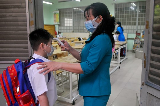 Phó Chủ tịch UBND TPHCM Dương Anh Đức: Rất an tâm với sự chuẩn bị của các nhà trường ảnh 3 Phó Chủ tịch UBND TPHCM Dương Anh Đức: Rất an tâm với sự chuẩn bị của các nhà trường ảnh 3