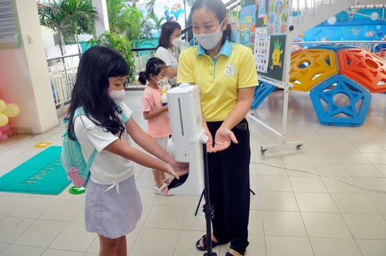 Phó Chủ tịch UBND TPHCM Dương Anh Đức: Rất an tâm với sự chuẩn bị của các nhà trường ảnh 6 Phó Chủ tịch UBND TPHCM Dương Anh Đức: Rất an tâm với sự chuẩn bị của các nhà trường ảnh 6
