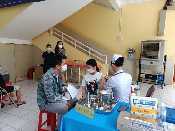 TPHCM rà soát nhu cầu tiêm vaccine Covid-19 cho trẻ từ 6 tháng đến dưới 5 tuổi ảnh 1