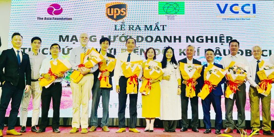 Ra mắt mạng lưới doanh nghiệp thích ứng với biển đổi khí hậu vùng ĐBSCL ảnh 2