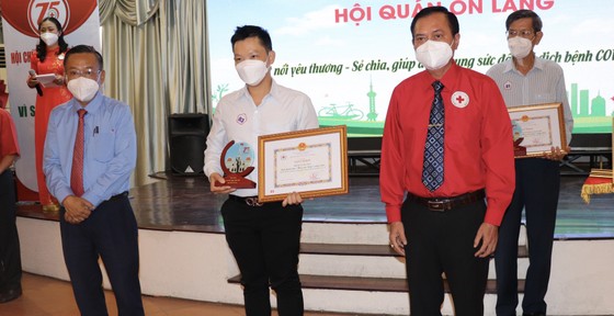 Lan tỏa tinh thần nhân văn, cao đẹp đến cộng đồng ảnh 2 Lan tỏa tinh thần nhân văn, cao đẹp đến cộng đồng ảnh 2