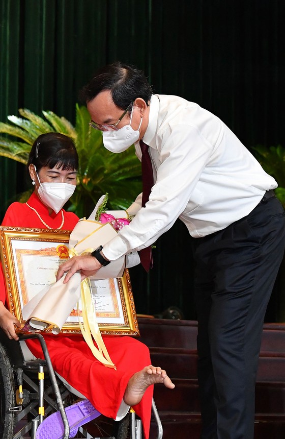 Học Bác giúp thêm niềm tin, bản lĩnh xây dựng và phát triển TPHCM ảnh 3 Học Bác giúp thêm niềm tin, bản lĩnh xây dựng và phát triển TPHCM ảnh 3