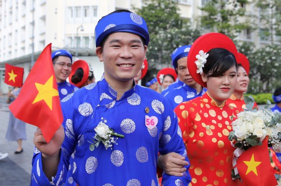 TPHCM: 100 đôi thanh niên công nhân nên duyên trong ngày Tết Độc lập ảnh 10