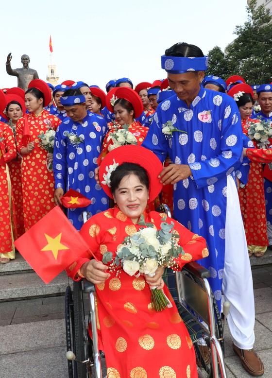 TPHCM: 100 đôi thanh niên công nhân nên duyên trong ngày Tết Độc lập ảnh 8