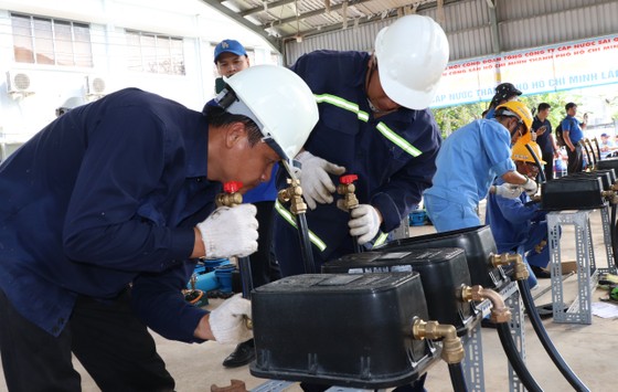 Trao giải hội thi Bàn tay vàng ngành cấp nước ảnh 3