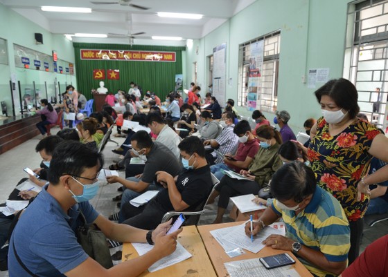 Sở LĐTB-XH TPHCM đề ra phương án xử lý tình huống doanh nghiệp cắt giảm hàng loạt lao động ảnh 2 Sở LĐTB-XH TPHCM đề ra phương án xử lý tình huống doanh nghiệp cắt giảm hàng loạt lao động ảnh 3