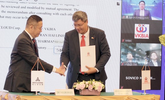 Kiều hối gửi về TPHCM đang tăng so với cùng kỳ ảnh 4 Kiều hối gửi về TPHCM đang tăng so với cùng kỳ ảnh 4