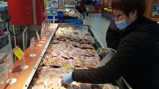 Các siêu thị vẫn ăm ắp hàng, không hề khan thiếu ảnh 3 Các siêu thị vẫn ăm ắp hàng, không hề khan thiếu ảnh 3