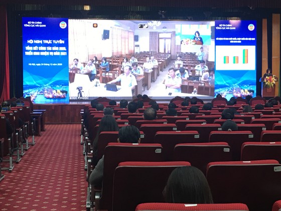 Hải quan thu ngân sách 315.000 tỷ đồng, triệt phá 14.100 vụ vi phạm ảnh 1