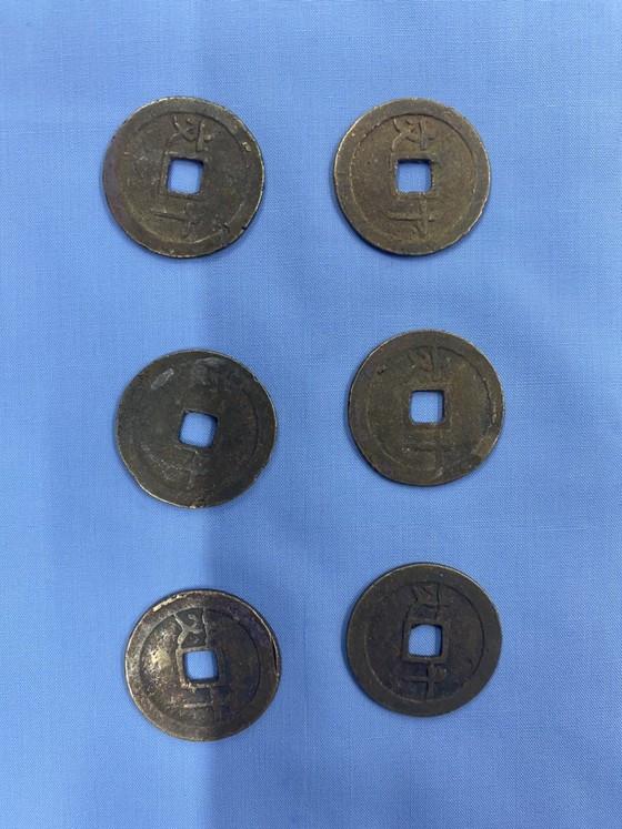 Phát hiện gần 100kg tiền cổ khi đào móng nhà ảnh 2