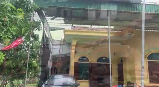 Bão số 5 gây lốc xoáy và mưa lớn nhiều nơi ảnh 3