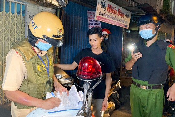 Trấn áp tội phạm, giữ bình yên cuộc sống người dân ảnh 1