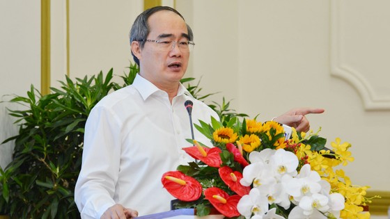 Bí thư Thành ủy TPHCM Nguyễn Thiện Nhân: Ngăn chặn phá sản của doanh nghiệp ảnh 2