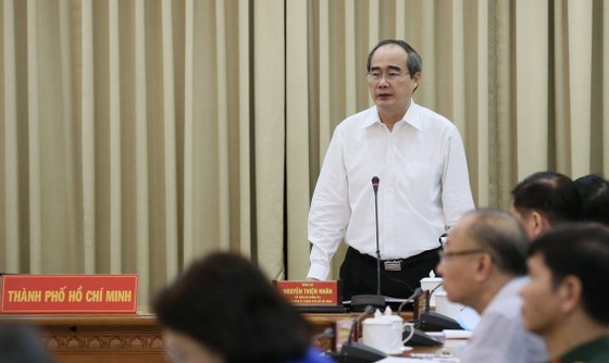 TPHCM cần đón nhận cơ hội vàng về đầu tư ảnh 3 Thủ tướng Nguyễn Xuân Phúc: TPHCM cần đón nhận cơ hội vàng về đầu tư ảnh 3