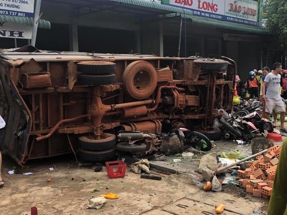 Thêm 2 người tử vong trong vụ xe tải lao vào chợ ở Đắk Nông ảnh 2