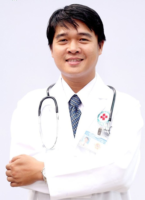 Thầy thuốc trẻ hết lòng với nghề ảnh 1 Thầy thuốc trẻ hết lòng với nghề ảnh 1