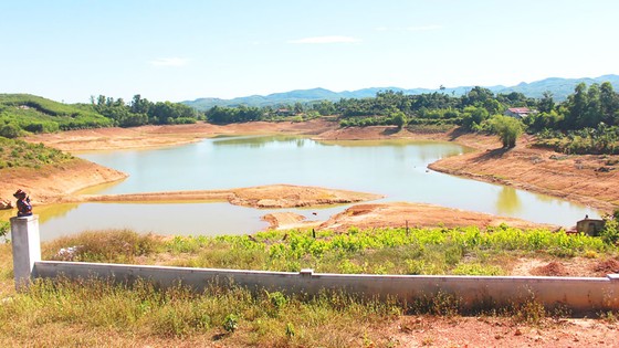 'Bom nước' đe dọa miền Trung ảnh 1