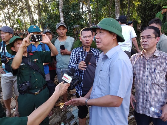 Toàn cảnh thảm họa sạt lở vùi lấp người ở Trà Leng, Trà Vân ảnh 8 Toàn cảnh thảm họa sạt lở vùi lấp người ở Trà Leng, Trà Vân ảnh 8