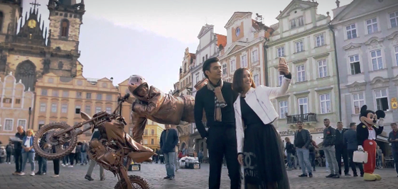 Dàn diễn viên đình đám hai miền Nam, Bắc xuất hiện trong "Tình yêu và tham vọng" ảnh 2 Dàn diễn viên đình đám hai miền Nam, Bắc xuất hiện trong 'Tình yêu và tham vọng' ảnh 1