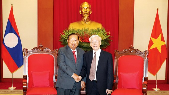 Tổng Bí thư, Chủ tịch nước Nguyễn Phú Trọng tiếp Tổng Bí thư, Chủ tịch nước Lào Bounnhang Vorachith. Ảnh: TTXVN