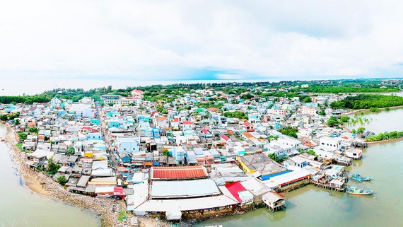 Thị trấn Cần Thạnh, huyện Cần Giờ . Ảnh: HOÀNG HÙNG