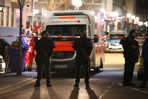 Đức: Nổ súng ở Frankfurt ít nhất 11 người thiệt mạng