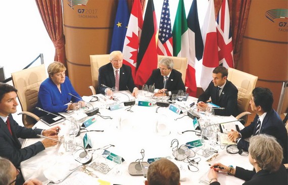7國集團峰會的領導人討論會場。(圖源：互聯網)