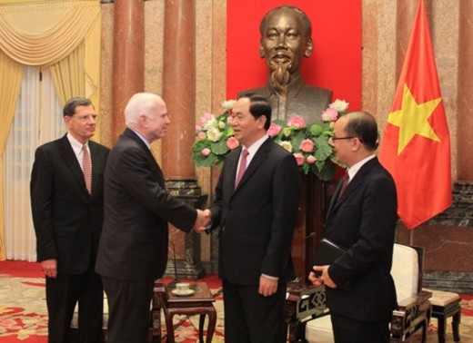 國家領導接見美參議員 ảnh 1