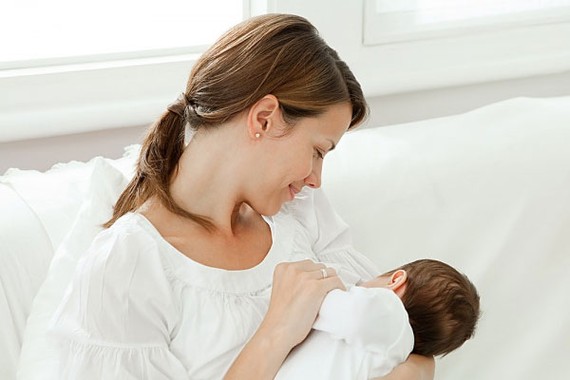 新研究發現，母乳餵養可降低母親心腦血管疾病風險。（示意圖源：互聯網）